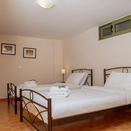 Country house Agrotospita Country *