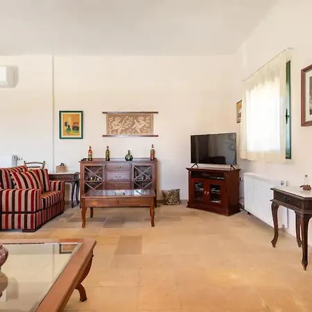 Country house Agrotospita Country *