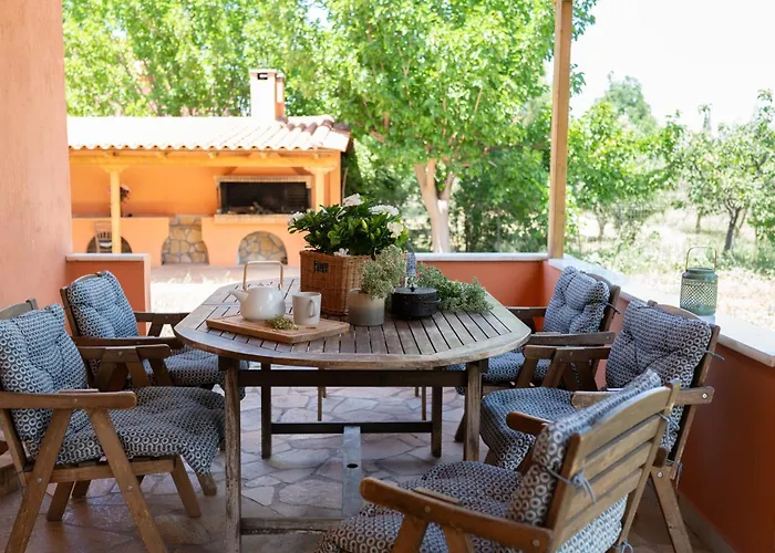 Agrotospita Country 乡村民宿 纳夫普利翁