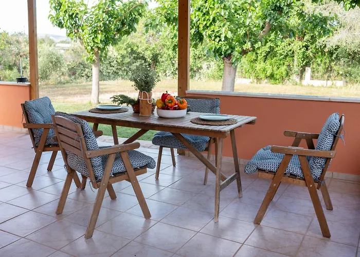 Agrotospita Country * 纳夫普利翁